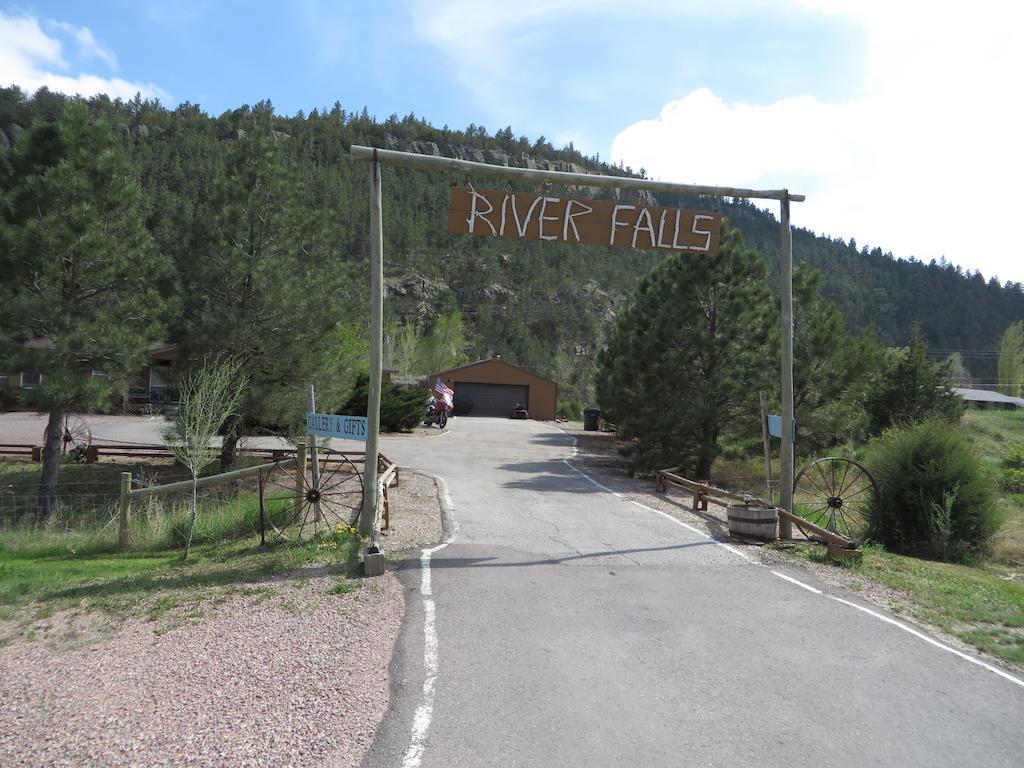 River Falls Lodging -Black Hills, South Dakota Хот Спрингс Екстериор снимка